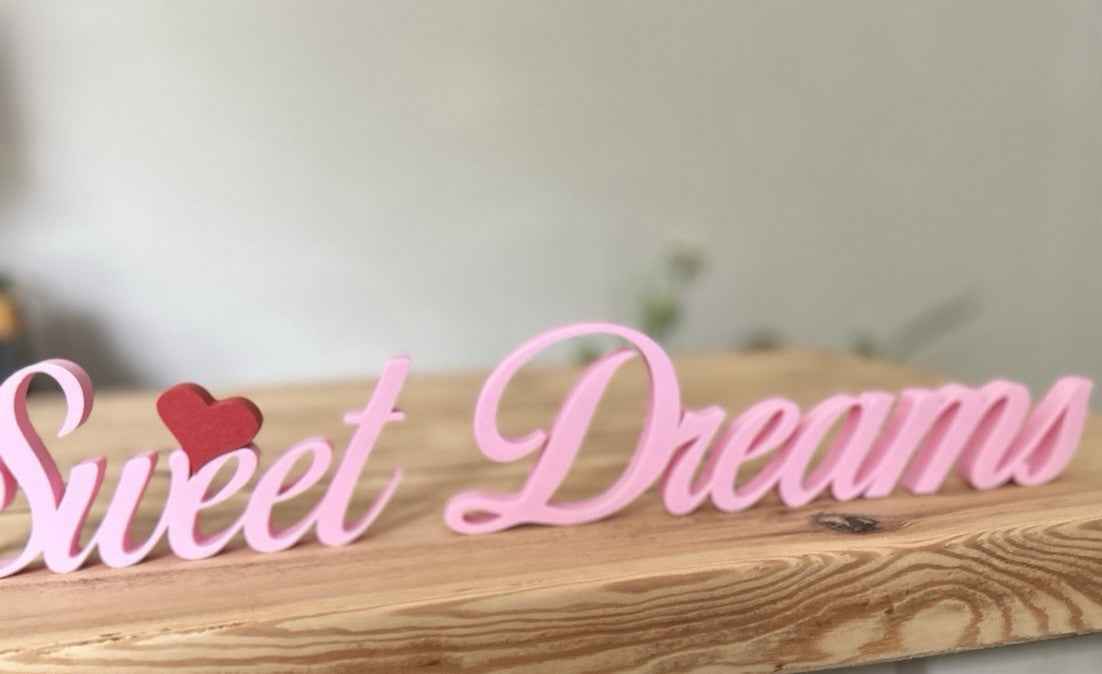 Sweet Dreams Sign Freestanding Gift for Home Decor Bedroom Ornament Decoration
